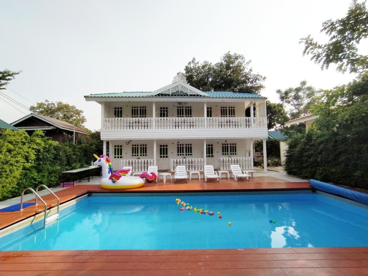 Baan Luang Harn Гостевой дом 3*